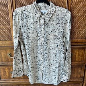 Equipment blouse